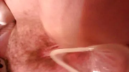 Olgun sürtük ateşli porno sex çorap giyiyor