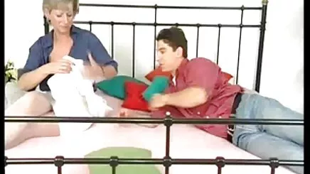 Genç en ateşli sex sahneleri sarışın tavşan
