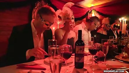 SARIŞIN VE ÇORAP, TAN ateşli sevişme sex porno
