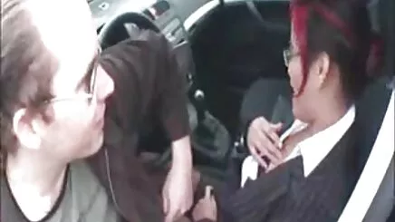 Annesiyle gece ateşli sex sahneleri geç saatlerde seks