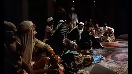 Havaalanında ateşli lezbiyen porno izle sarışın