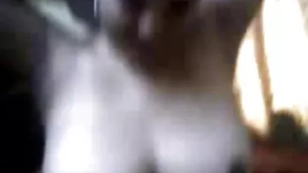 Tay tavuk ateşli sevişme sikişme