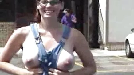 Sıska kot pantolonumu banyoda ateşli sex kızdırmama izin ver