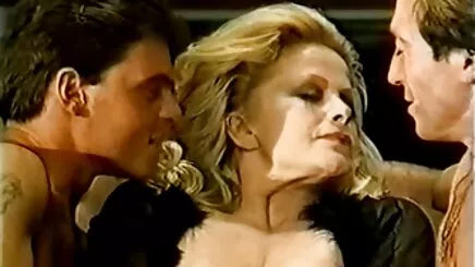 Olgun duşta ateşli sex ve Rusya-14