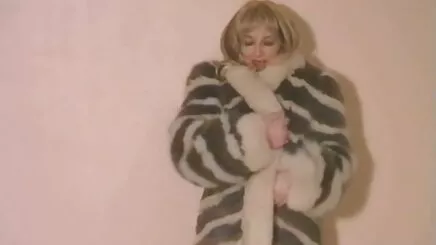 Onu ateşli sikişme izle yapay penis ile kendini