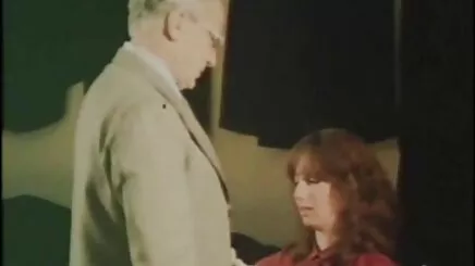bilardo atesli porno sex salonunda ethel